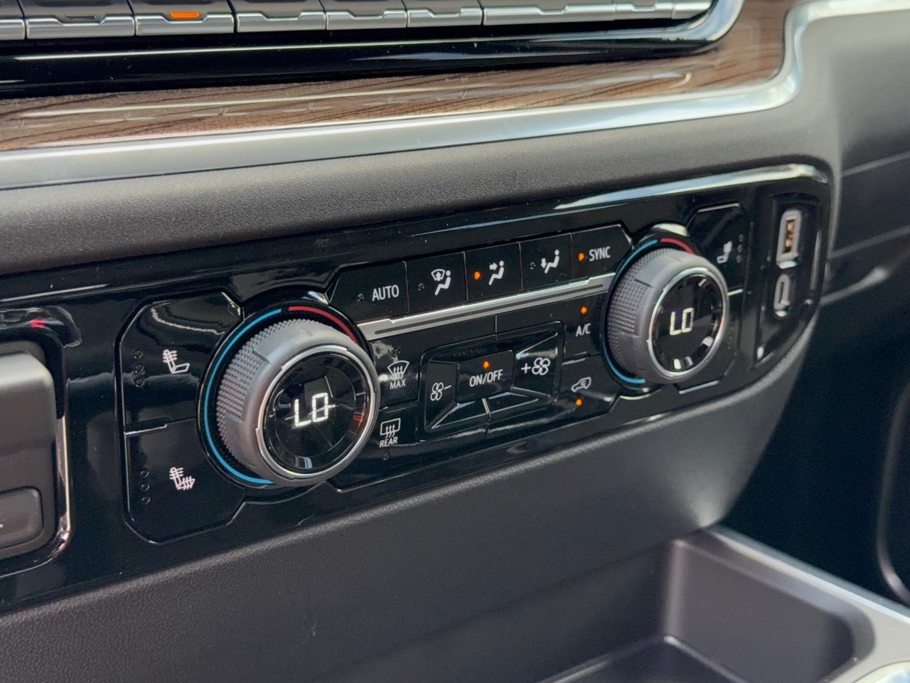 2026 Chevrolet Silverado 1500 LT - Photo 21