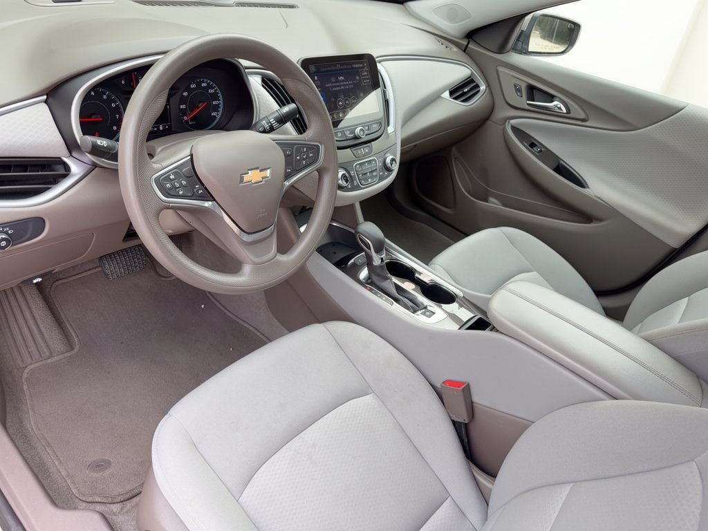 Used 2025 Chevrolet Malibu 1LT Car