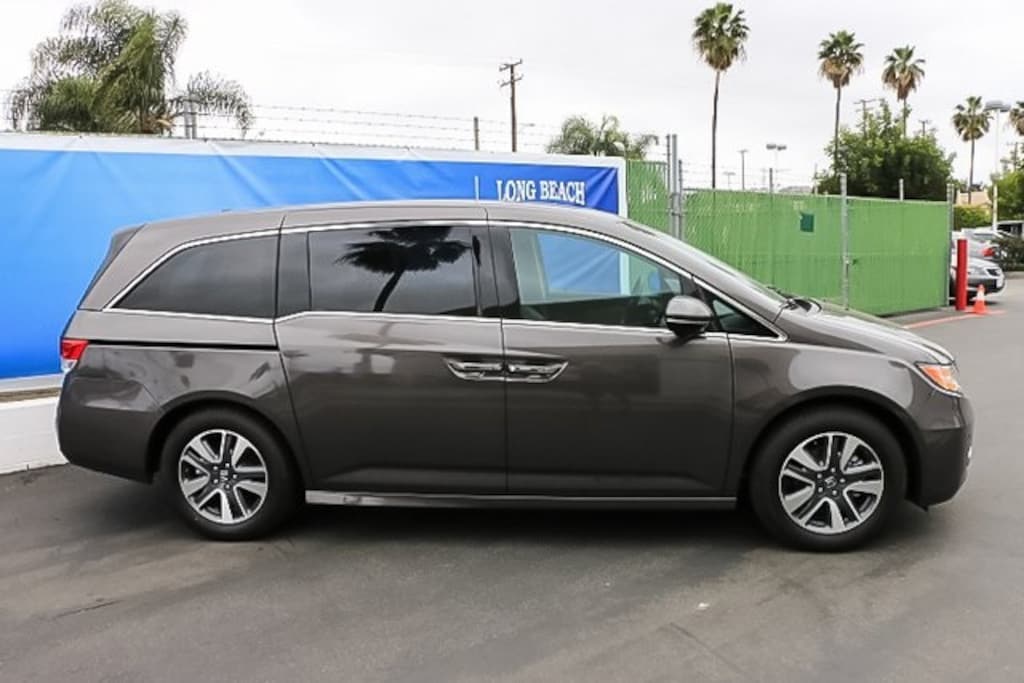 Used 2017 Honda Odyssey Touring Van Passenger Van