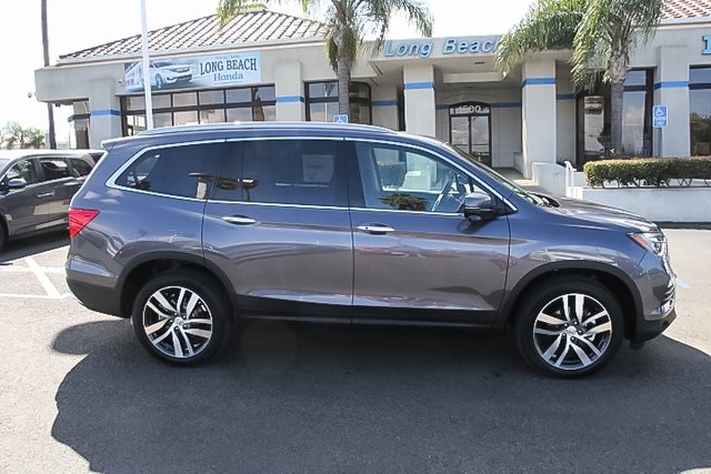 Used 2017 Honda Pilot Touring AWD SUV