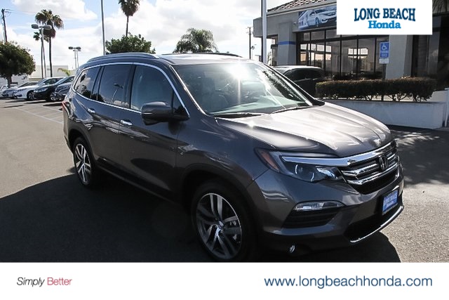 Used 2017 Honda Pilot Touring AWD SUV