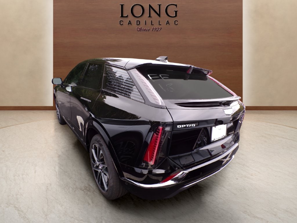 2027 Cadillac OPTIQ Premium Sport - Photo 2