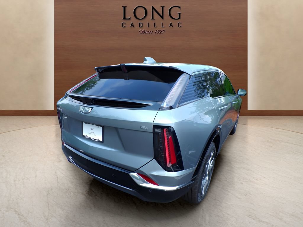 New 2027 CADILLAC OPTIQ Luxury SUV