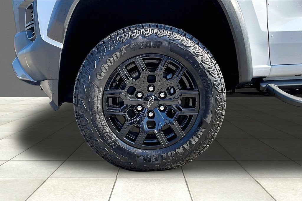 2026 Chevrolet Colorado Trail Boss - Photo 12