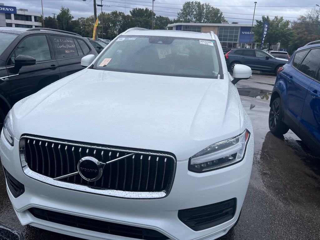 Used 2022 Volvo XC90 T5 Momentum SUV