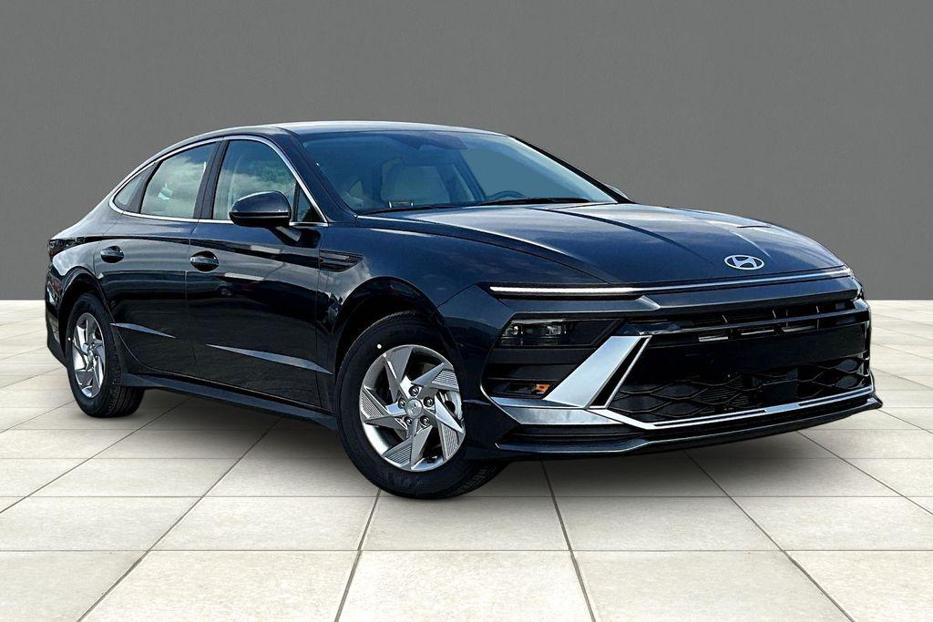 New 2025 Hyundai Sonata SE Sedan