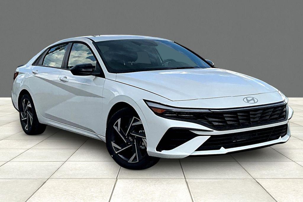 New 2025 Hyundai Elantra SEL Sport Sedan