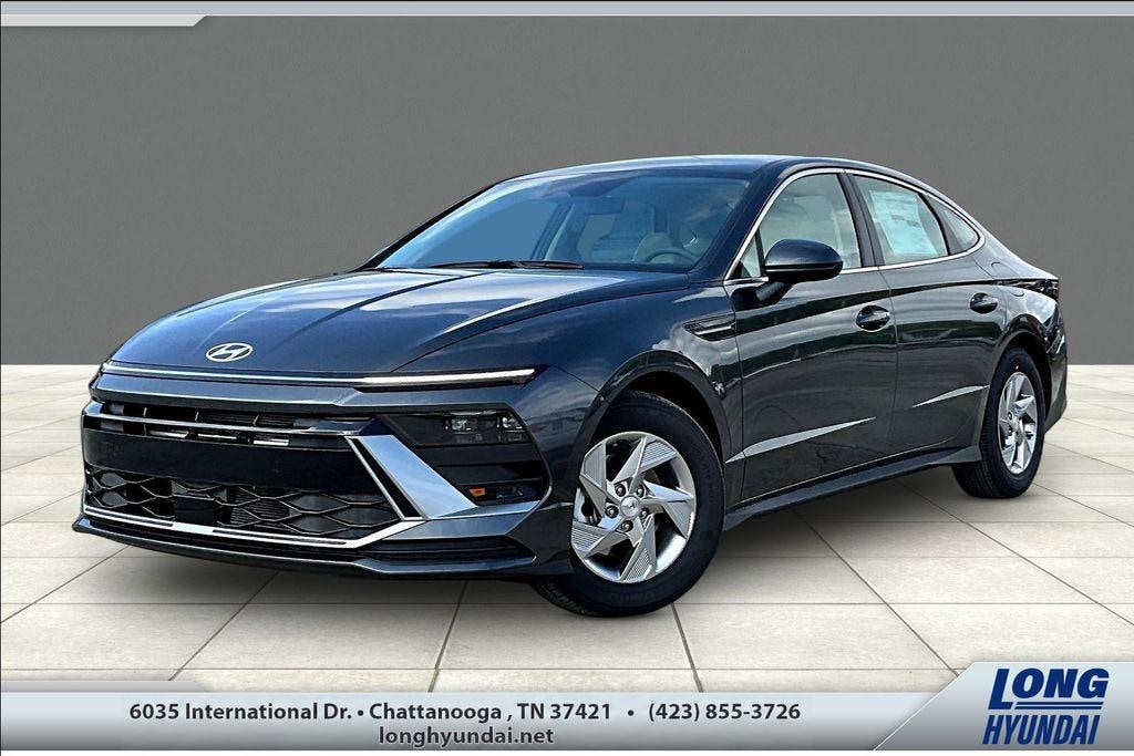 New 2025 Hyundai Sonata SE Sedan