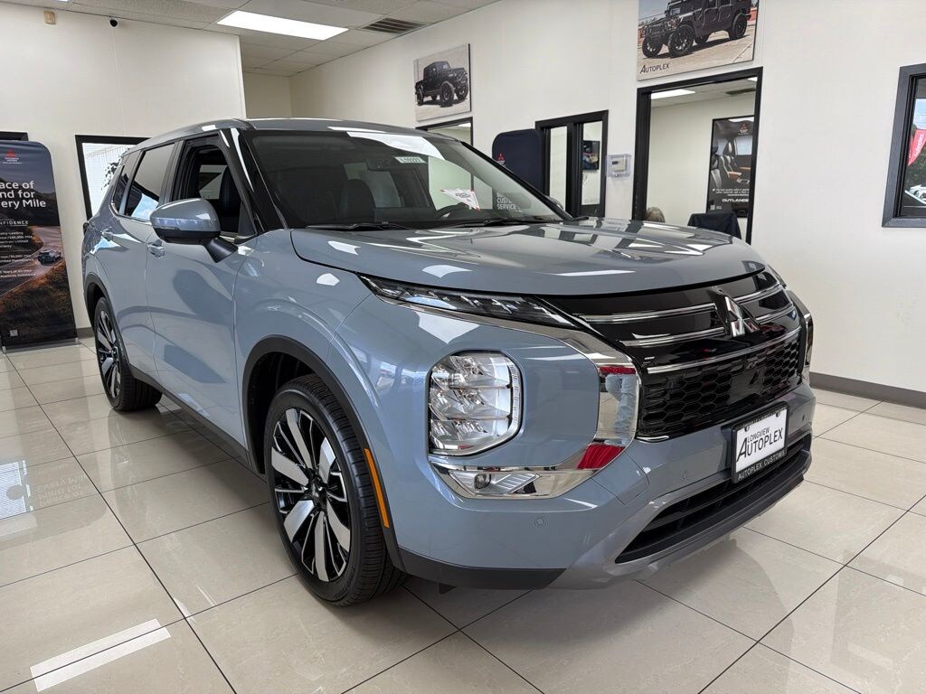New 2026 Mitsubishi Outlander SE SUV