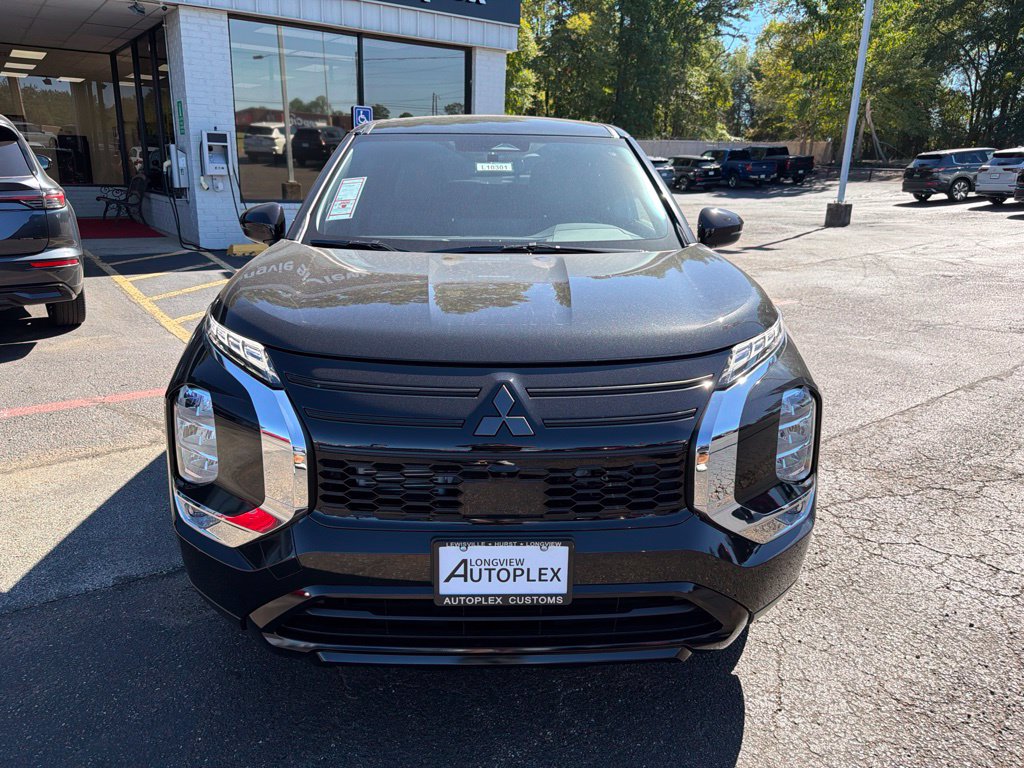 New 2026 Mitsubishi Outlander LE SUV