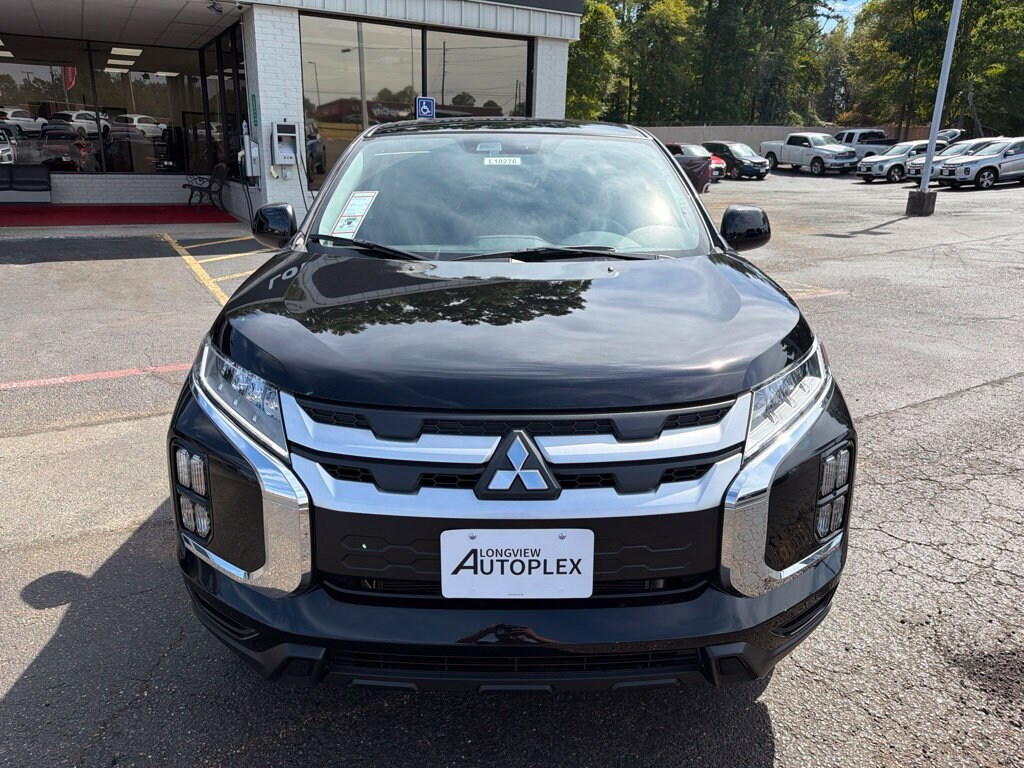 New 2026 Mitsubishi Outlander LE SUV
