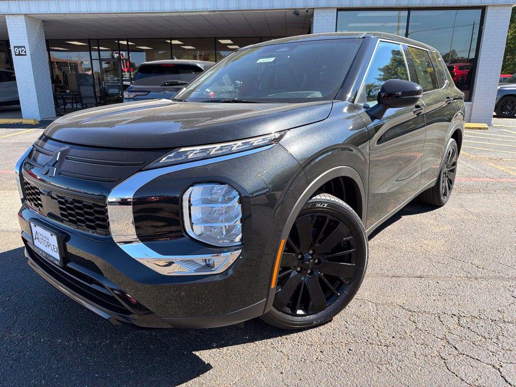 New 2026 Mitsubishi Outlander LE SUV
