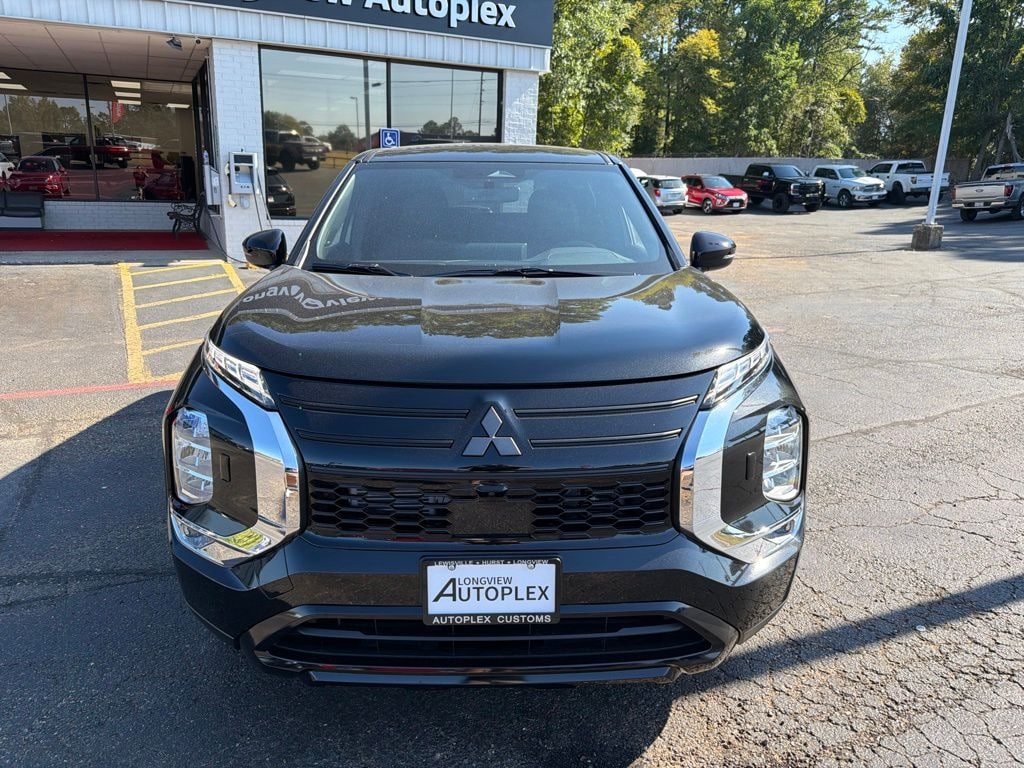 New 2026 Mitsubishi Outlander LE SUV