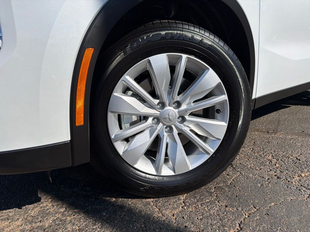 New 2026 Mitsubishi Outlander ES SUV