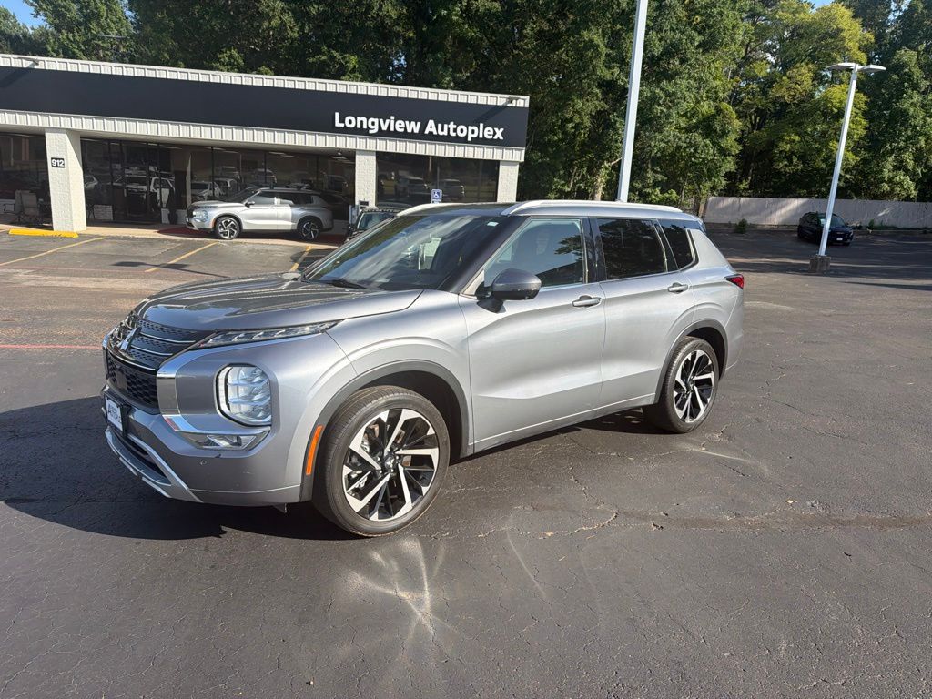2022 Mitsubishi Outlander SEL