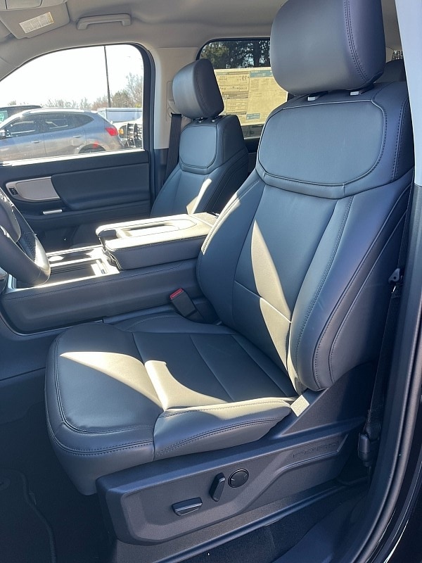 2026 Ford Expedition Active - Photo 12