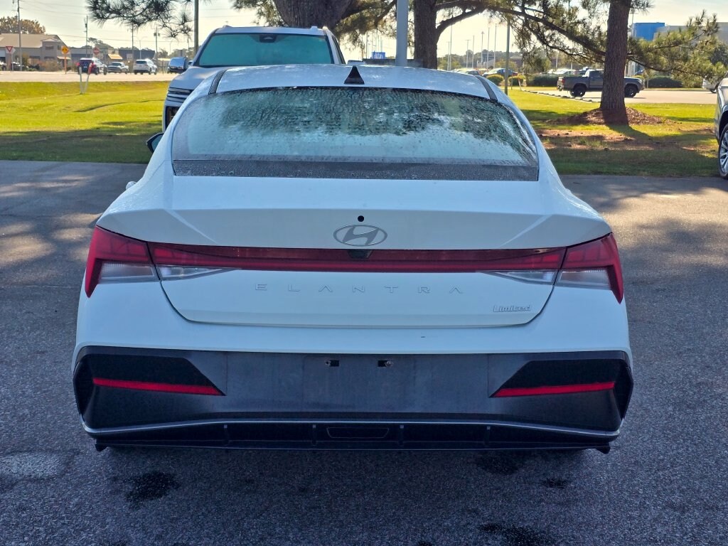 Used 2025 Hyundai Elantra Limited Sedan