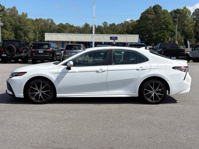 Used 2024 Toyota Camry SE Sedan