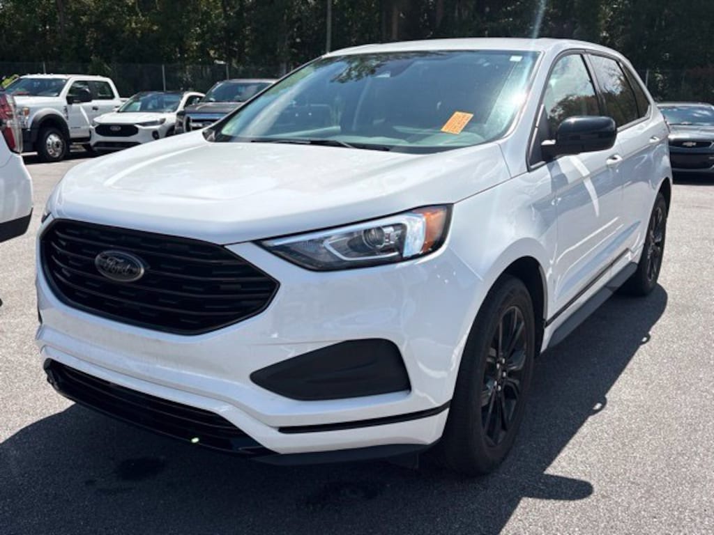 Used 2024 Ford Edge SE SUV