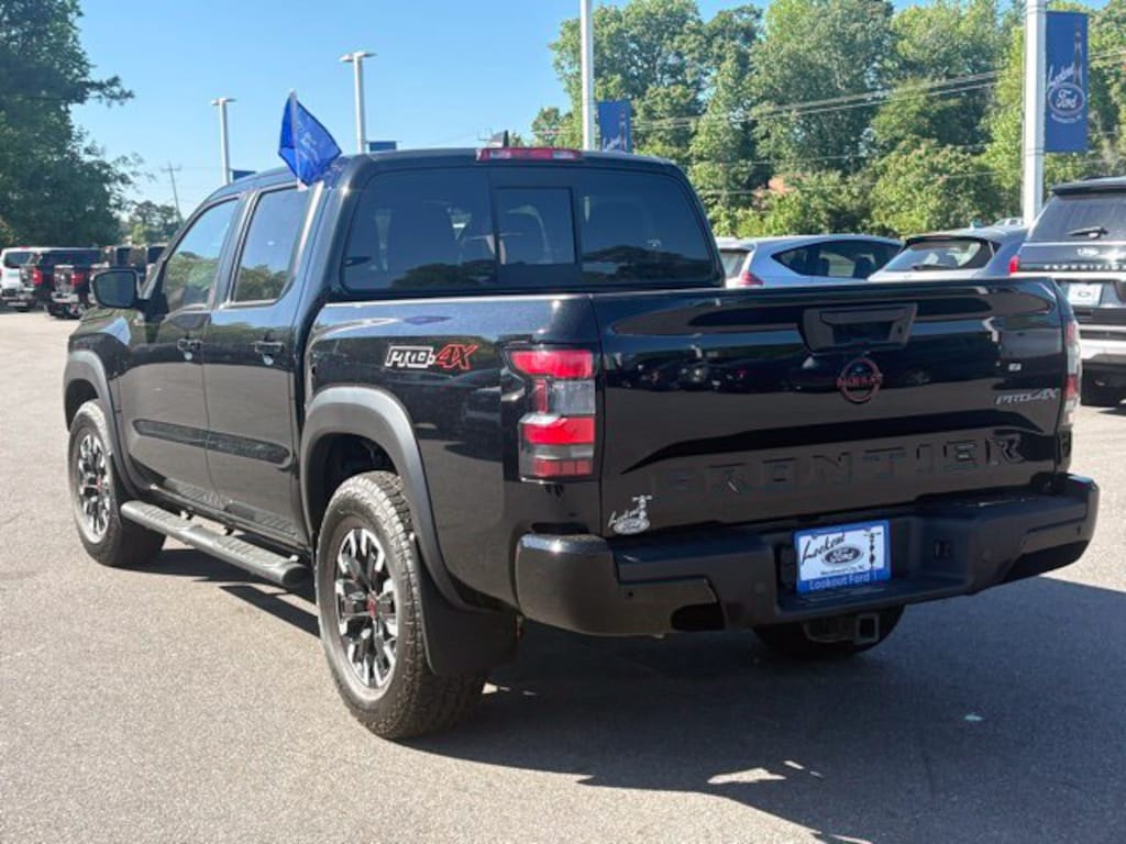 Used 2022 Nissan Frontier PRO-4X Truck