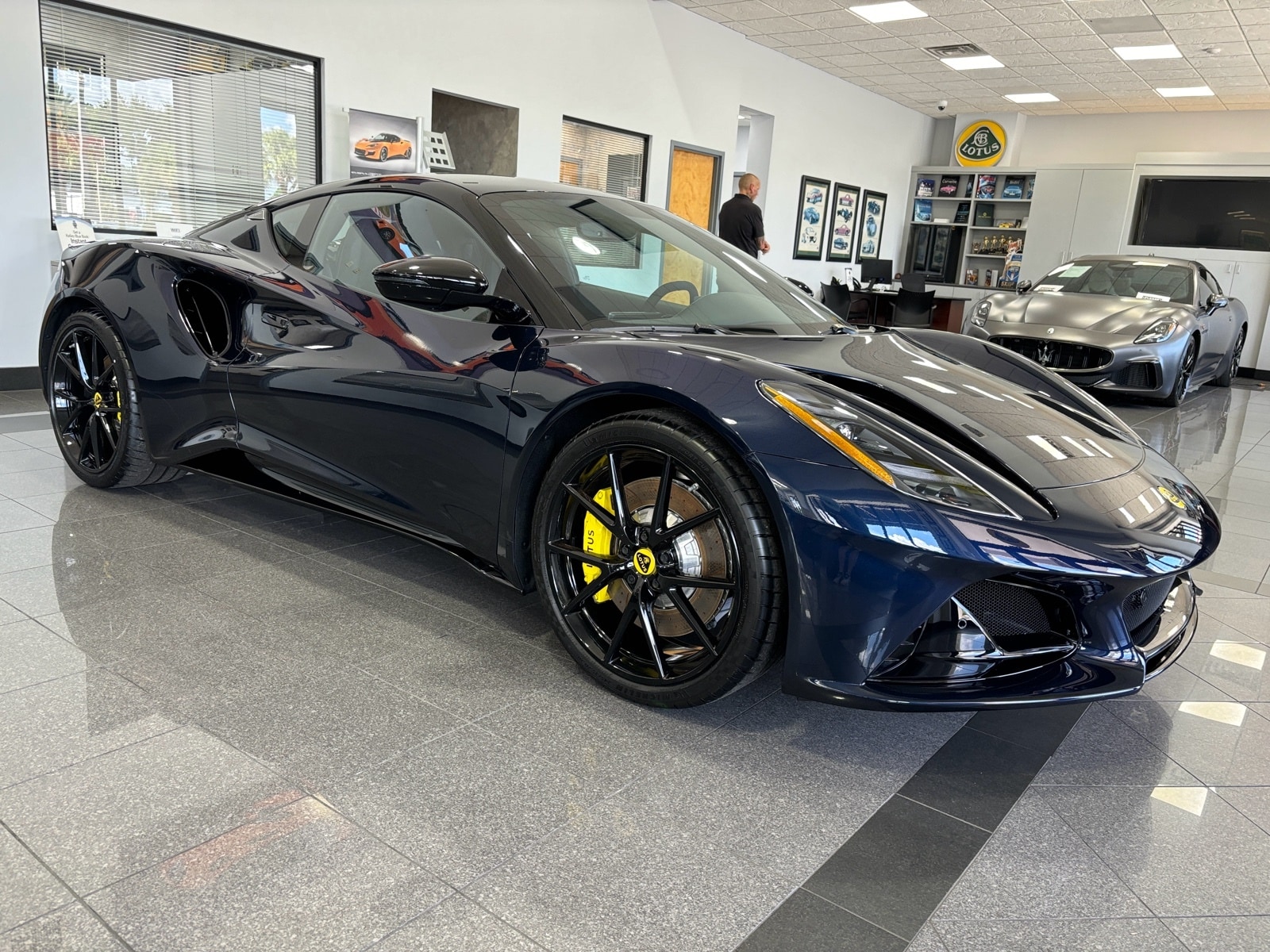 2024 Lotus Emira First Edition - Photo 26