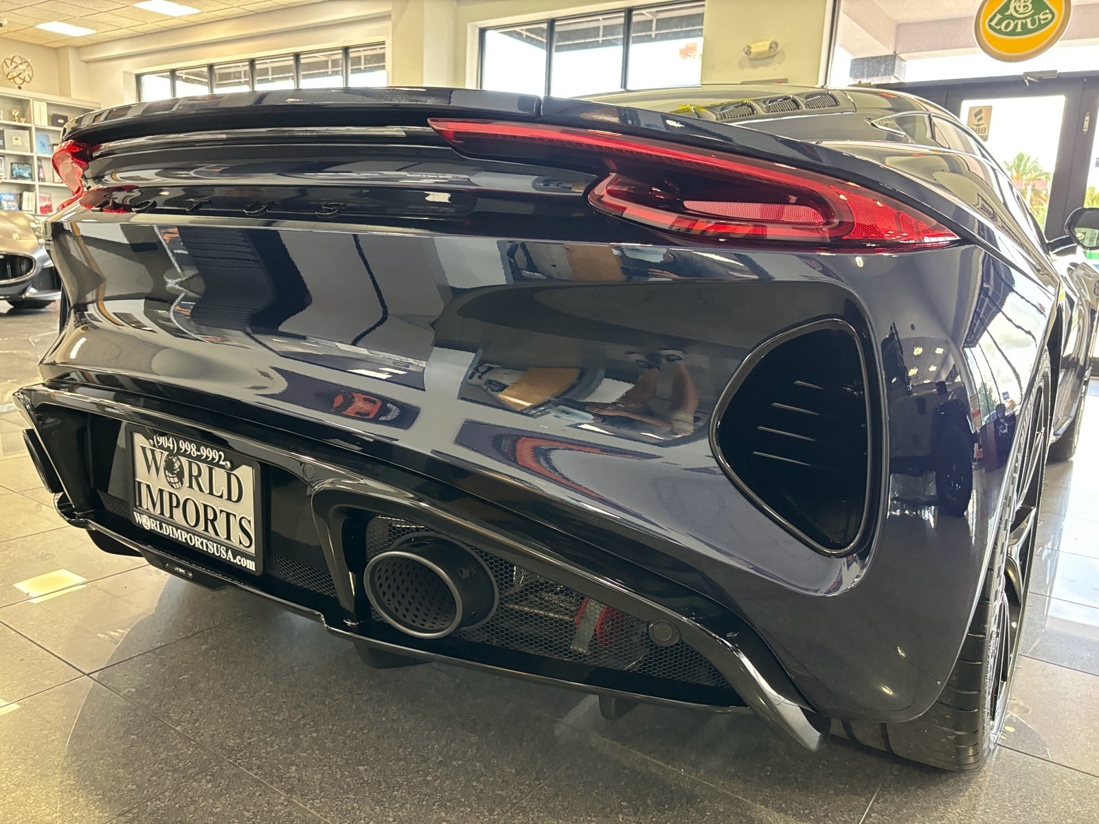 2024 Lotus Emira First Edition - Photo 12