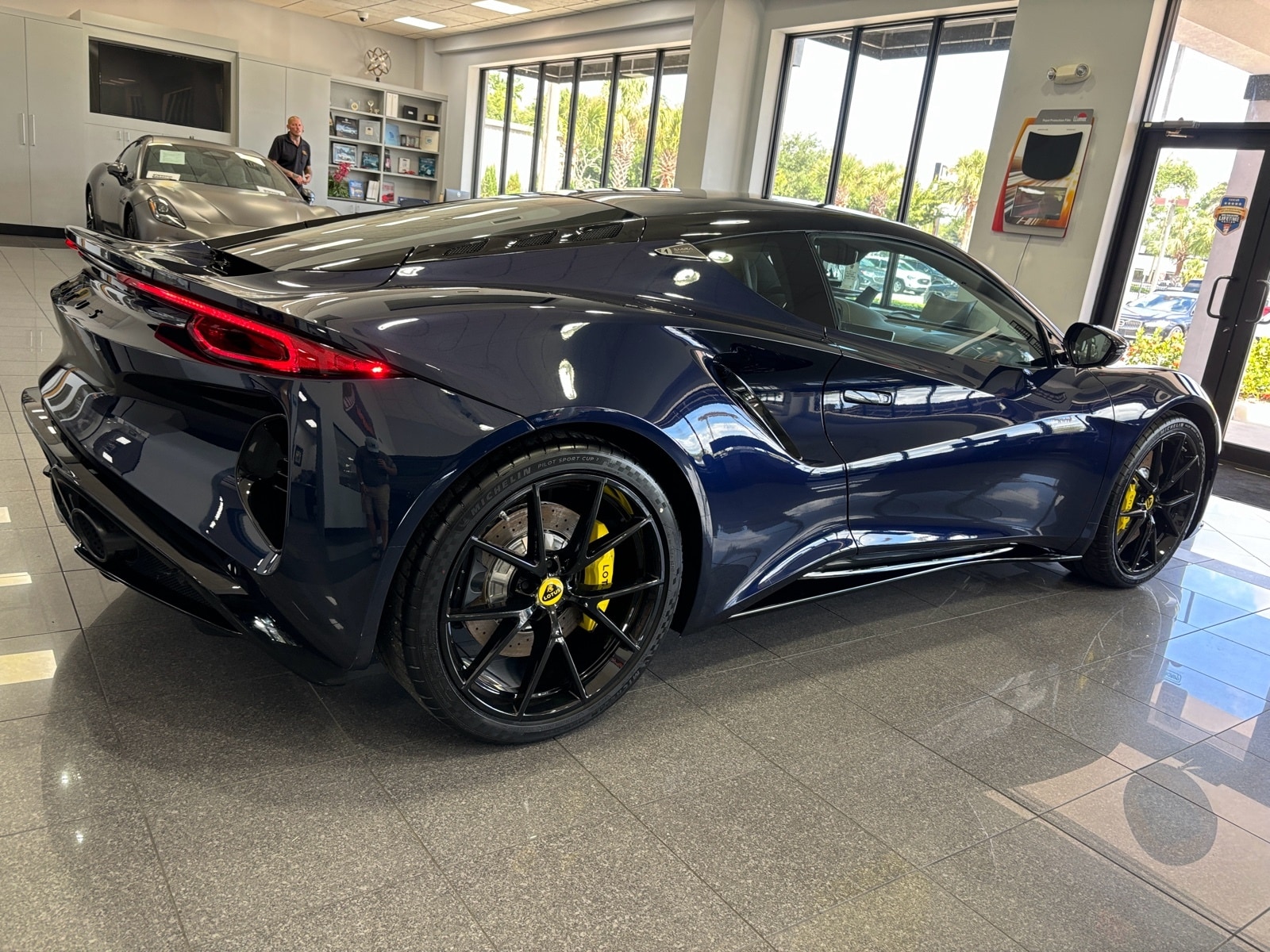 2024 Lotus Emira First Edition - Photo 16