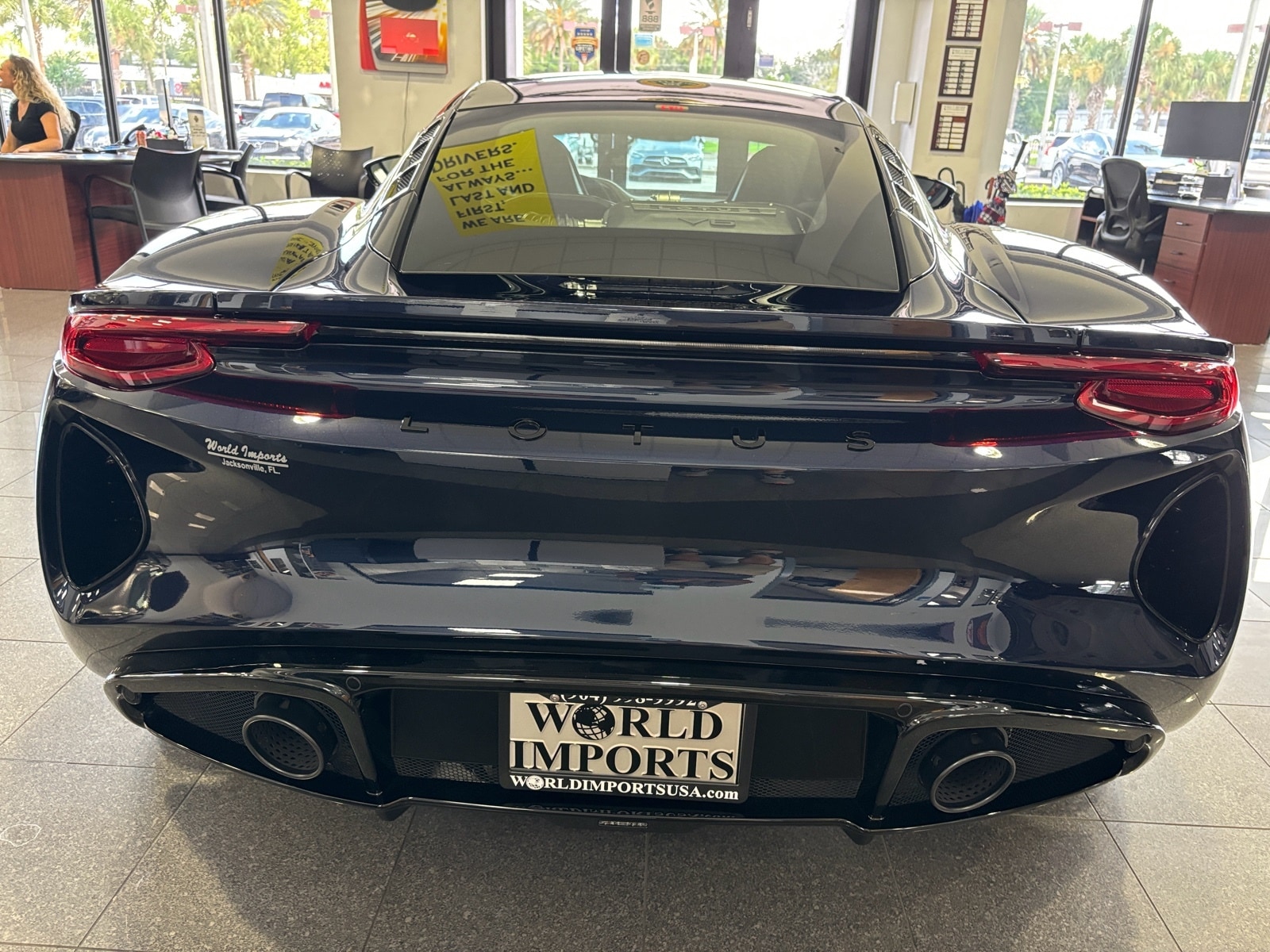 2024 Lotus Emira First Edition - Photo 10