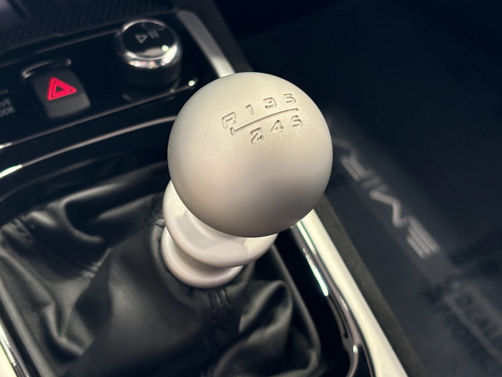 2024 Lotus Emira First Edition - Photo 40