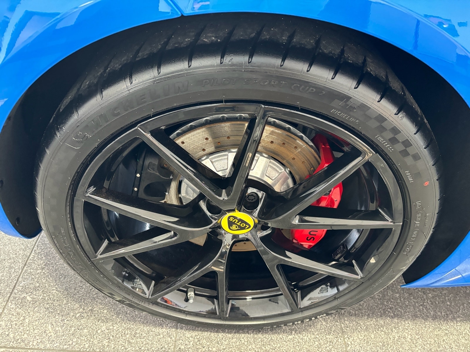 2024 Lotus Emira First Edition - Photo 18