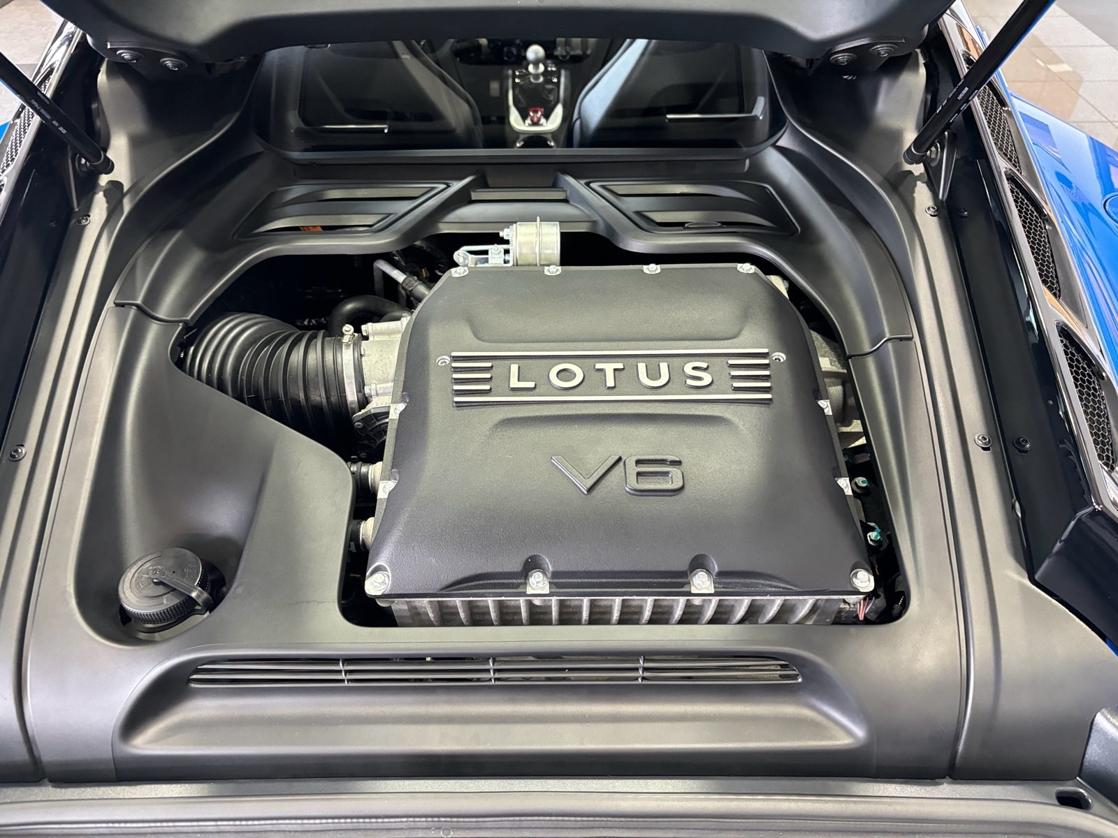 2024 Lotus Emira First Edition - Photo 11