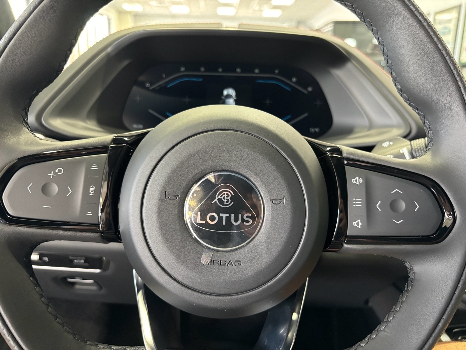 2024 Lotus Emira First Edition - Photo 46
