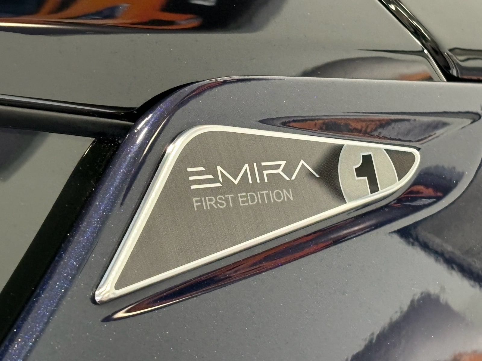 2024 Lotus Emira First Edition - Photo 7
