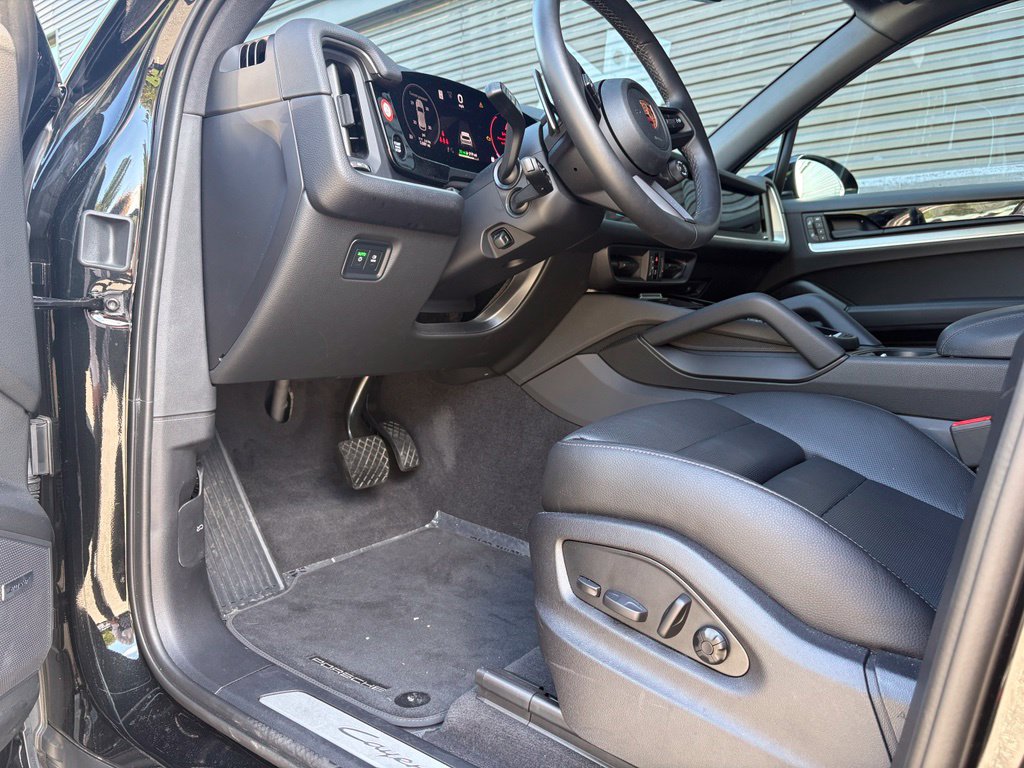 Certified 2026 Porsche Cayenne E-Hybrid SUV
