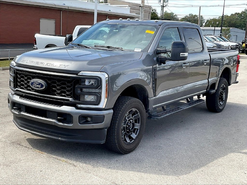 Used 2024 Ford F-250SD Lariat Truck