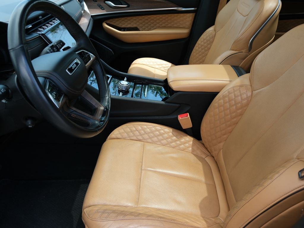Used 2024 Jeep Grand Cherokee L Summit SUV