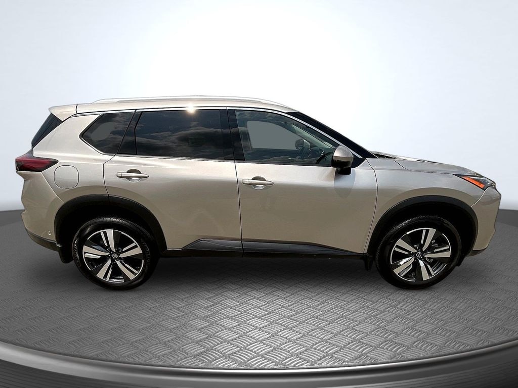 Used 2025 Nissan Rogue SL SUV