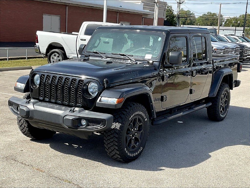 Used 2021 Jeep Gladiator Sport Truck Crew Cab