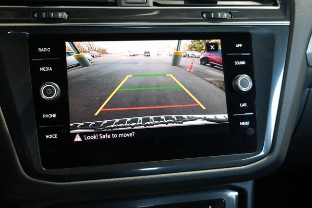 2022 Volkswagen Tiguan SE - Photo 29