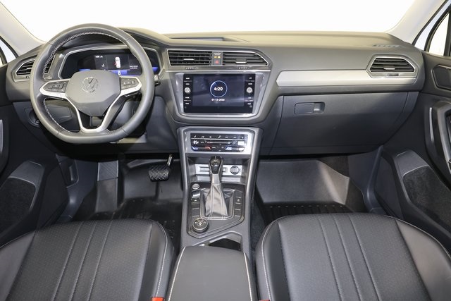 2022 Volkswagen Tiguan SE - Photo 10