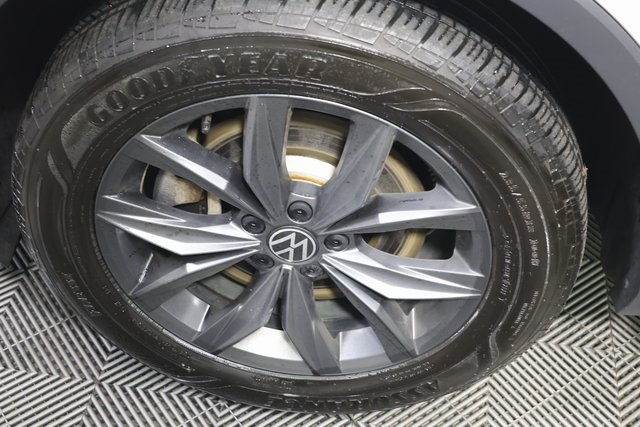 2022 Volkswagen Tiguan SE - Photo 26