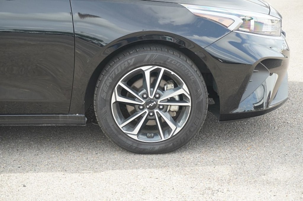 Used 2024 Kia Forte LXS Mid-Size Car