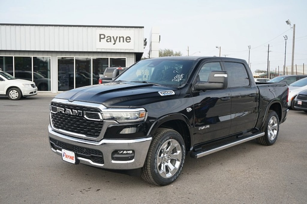 New 2026 Ram 1500 LONE STAR CREW CAB 4X4 5'7 BOX Pickup