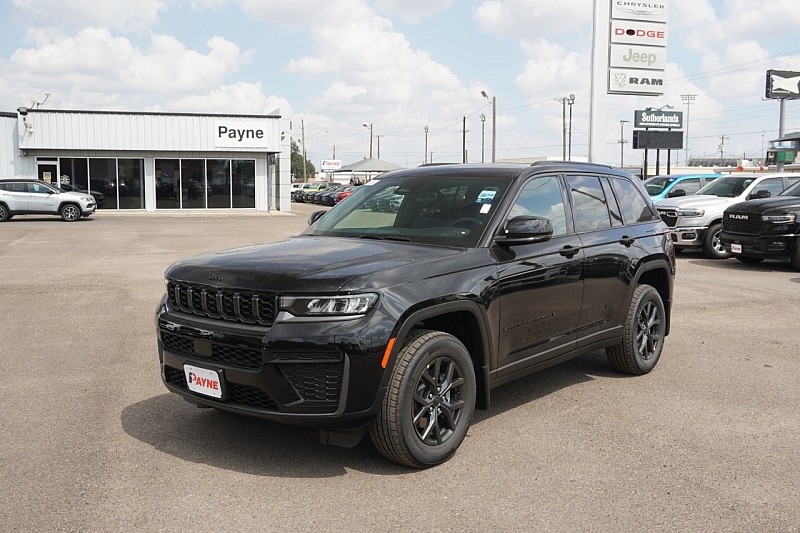 New 2027 Jeep Grand Cherokee LAREDO ALTITUDE 4X2 Sport Utility