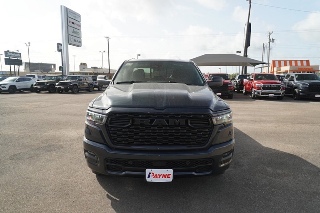 New 2026 Ram 1500 EXPRESS QUAD CAB 4X4 6'4 BOX Pickup