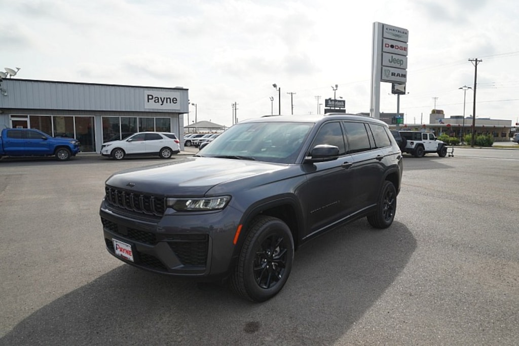 New 2026 Jeep Grand Cherokee L LAREDO ALTITUDE 4X2 Sport Utility