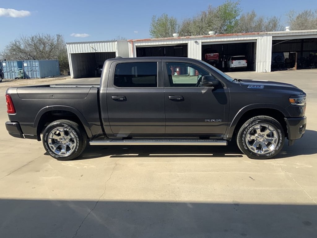 New 2026 Ram 1500 LONE STAR CREW CAB 4X4 5'7 BOX Pickup