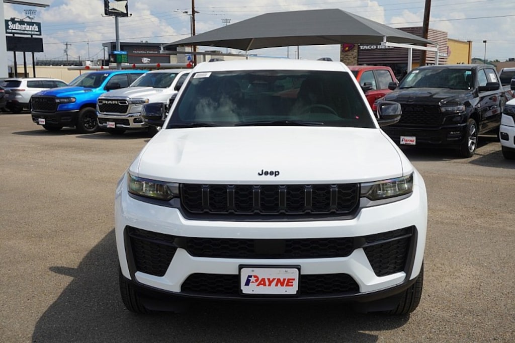 New 2027 Jeep Grand Cherokee Laredo Altitude Sport Utility