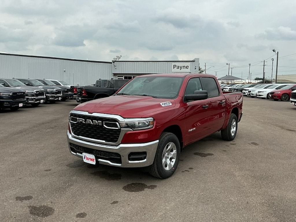 New 2026 Ram 1500 TRADESMAN CREW CAB 4X4 5'7 BOX Pickup