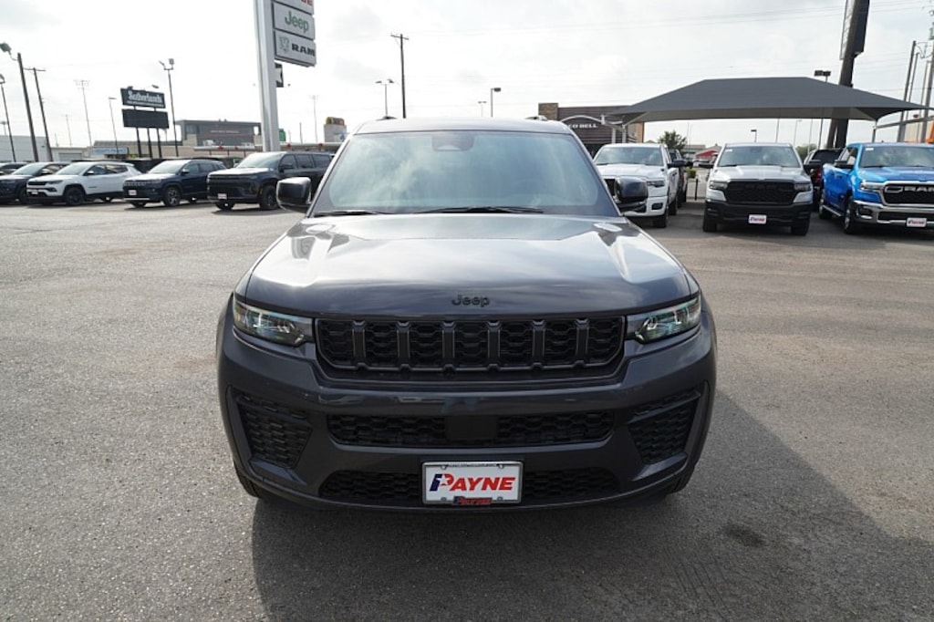 New 2026 Jeep Grand Cherokee L LAREDO ALTITUDE 4X2 Sport Utility
